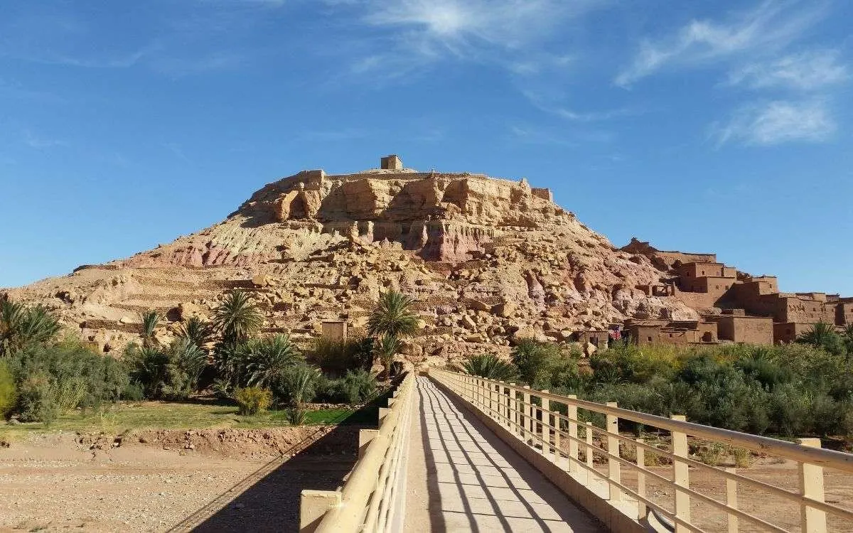 The footbridge leading to the hillside ksar of Ait Ben Haddou
